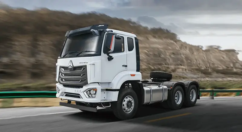 Sinotruck Howo NX 6×4 Tractor Truck-1