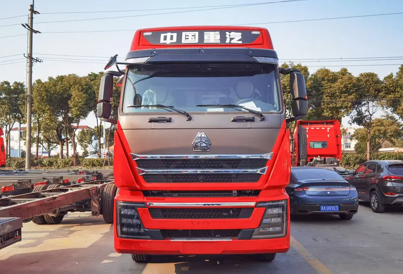 Sinotruck Howo TH7 Fence Cargo Truck-4