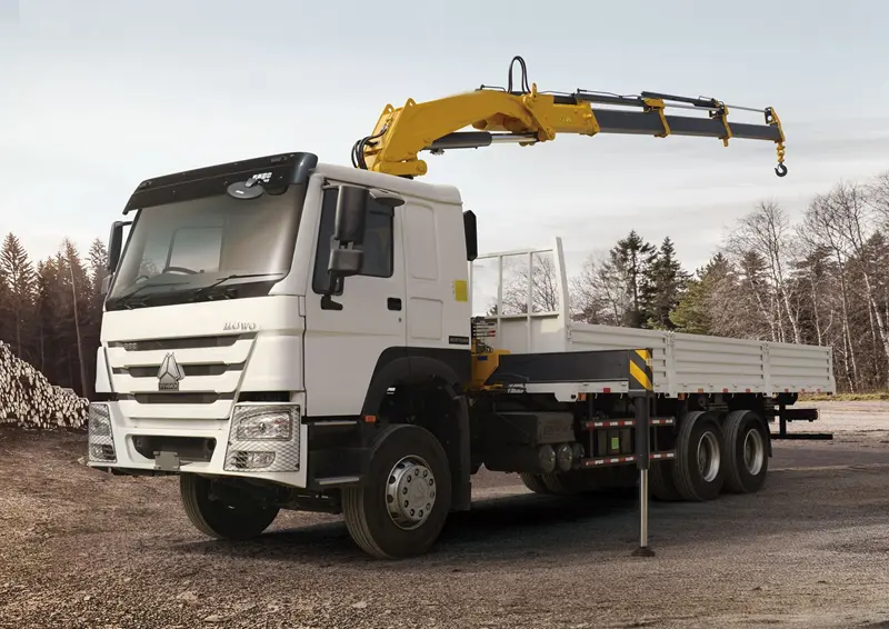 Sinotruk Howo 6×4 Crane Truck