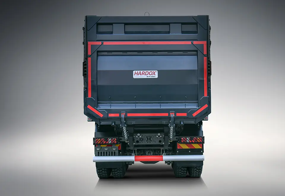 Sinotruk TX 8×4 Dump Truck (3)