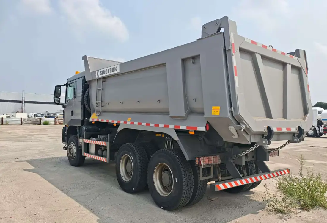 Used Howo TX 6×4 U-shaped Dump Truck-1