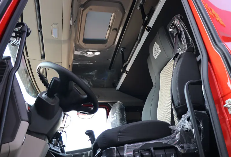 Used Sinotruck Howo MAX 6×4 Tractor Head-4