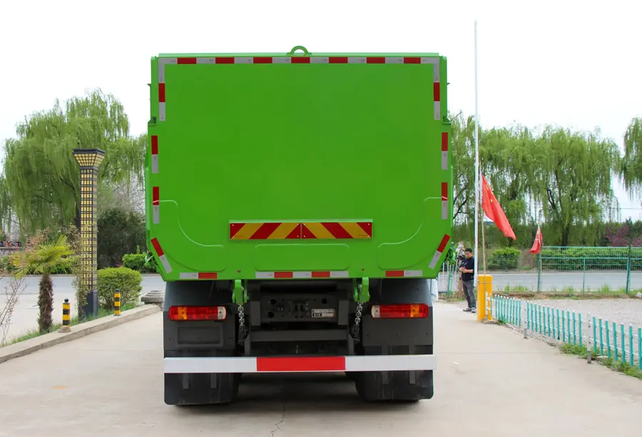 Used Sinotruk Howo TX 8×4 Dump Truck-3