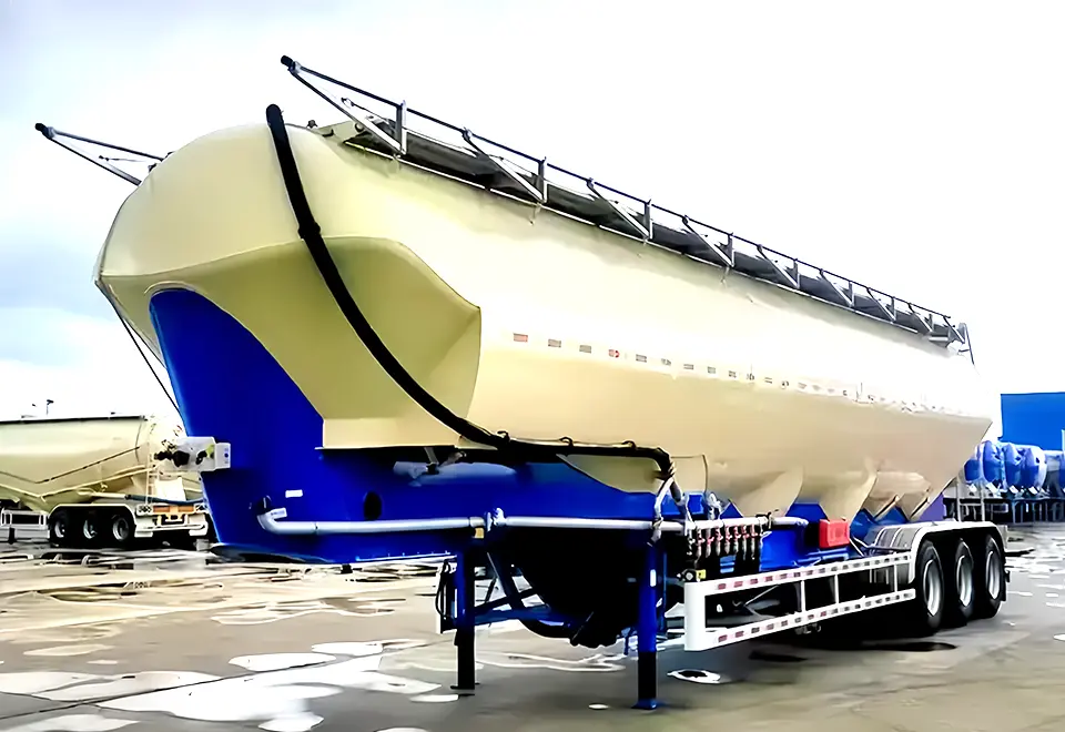 Sinotruck Howo Flour Bulker Semi Trailer (2)