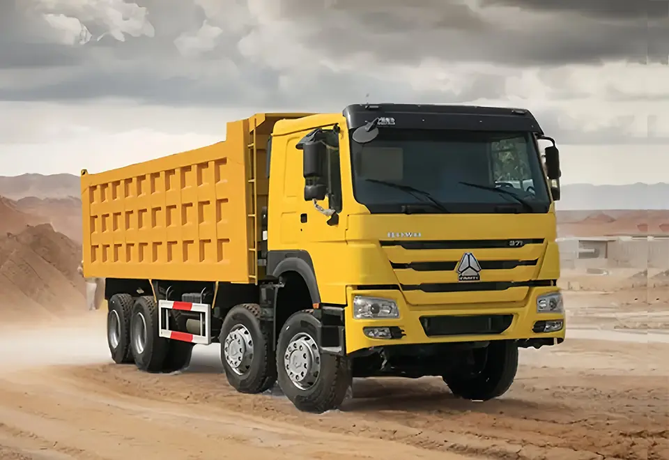 Sinotruk Howo-7 8×4 Dump Truck (2)