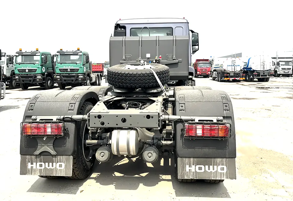 Sinotruk NX 6×4 Tractor Truck (3)
