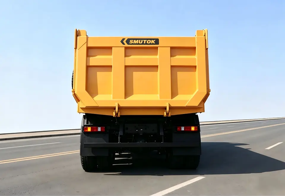Sinotruk TX 8×4 Tipper Truck (4)